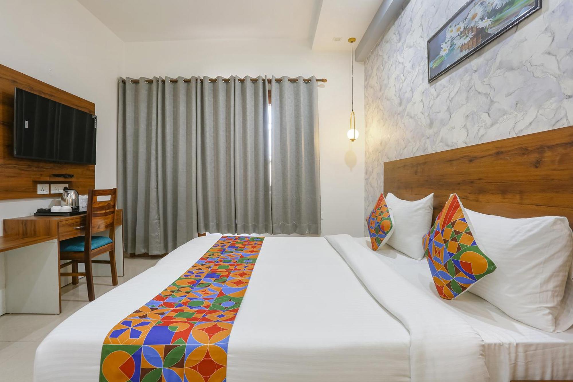 Fabhotel New Journey Hospitality 구르가온 외부 사진